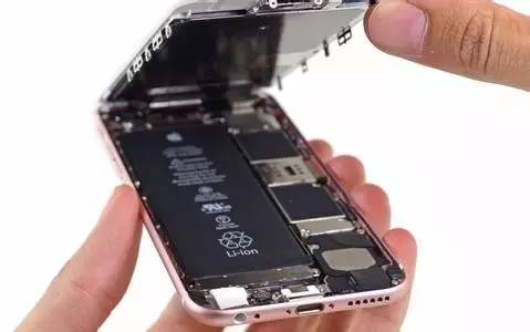 iPhone“关机门”没那么简单