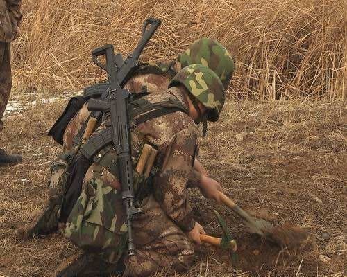 秒杀瑞士军刀!中国“工兵铲”霸道走红世界! 秒杀瑞士军刀!中国“工兵铲”霸道走红世界!