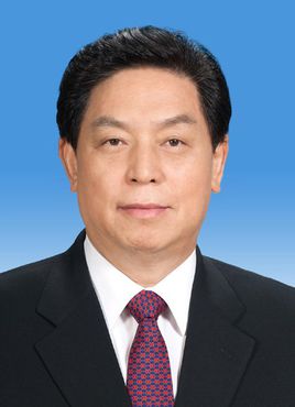 第十九届中央政治局常委，三位具有法学背景！