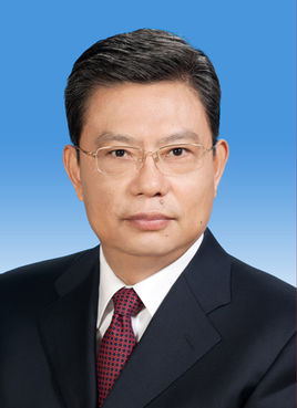 第十九届中央政治局常委，三位具有法学背景！
