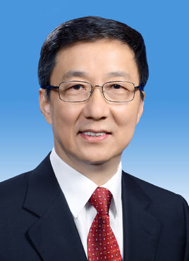第十九届中央政治局常委，三位具有法学背景！