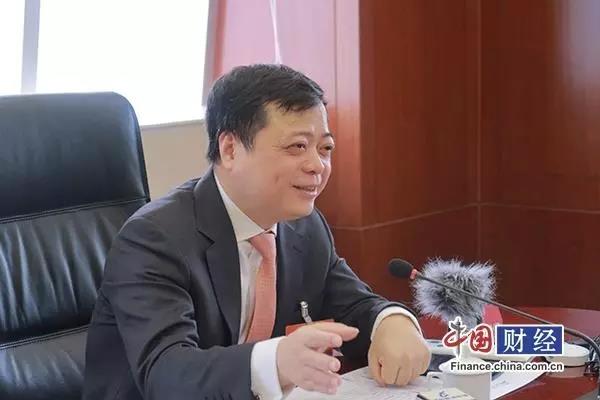 全国政协常委南存辉:建议中企贸易未动、商标先行 全国政协常委南存辉:建议中企贸易未动、商标先行