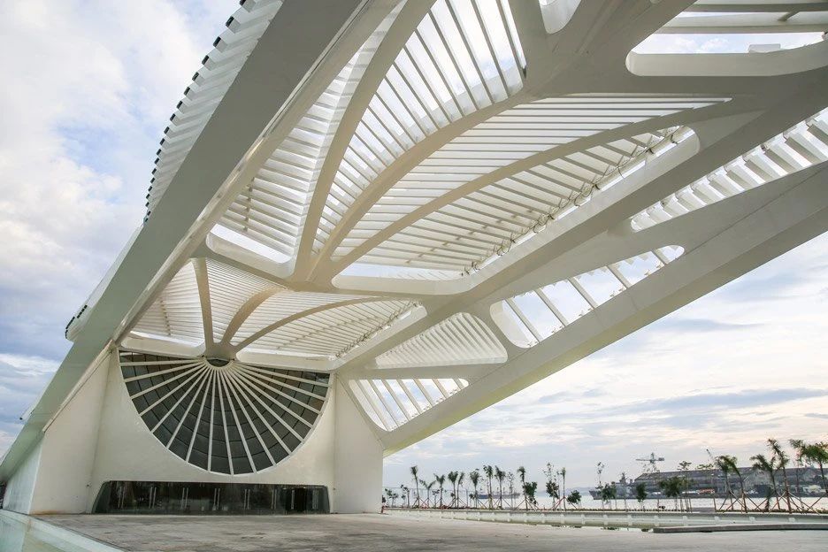 Santiago Calatrava ：自然设计建筑大师