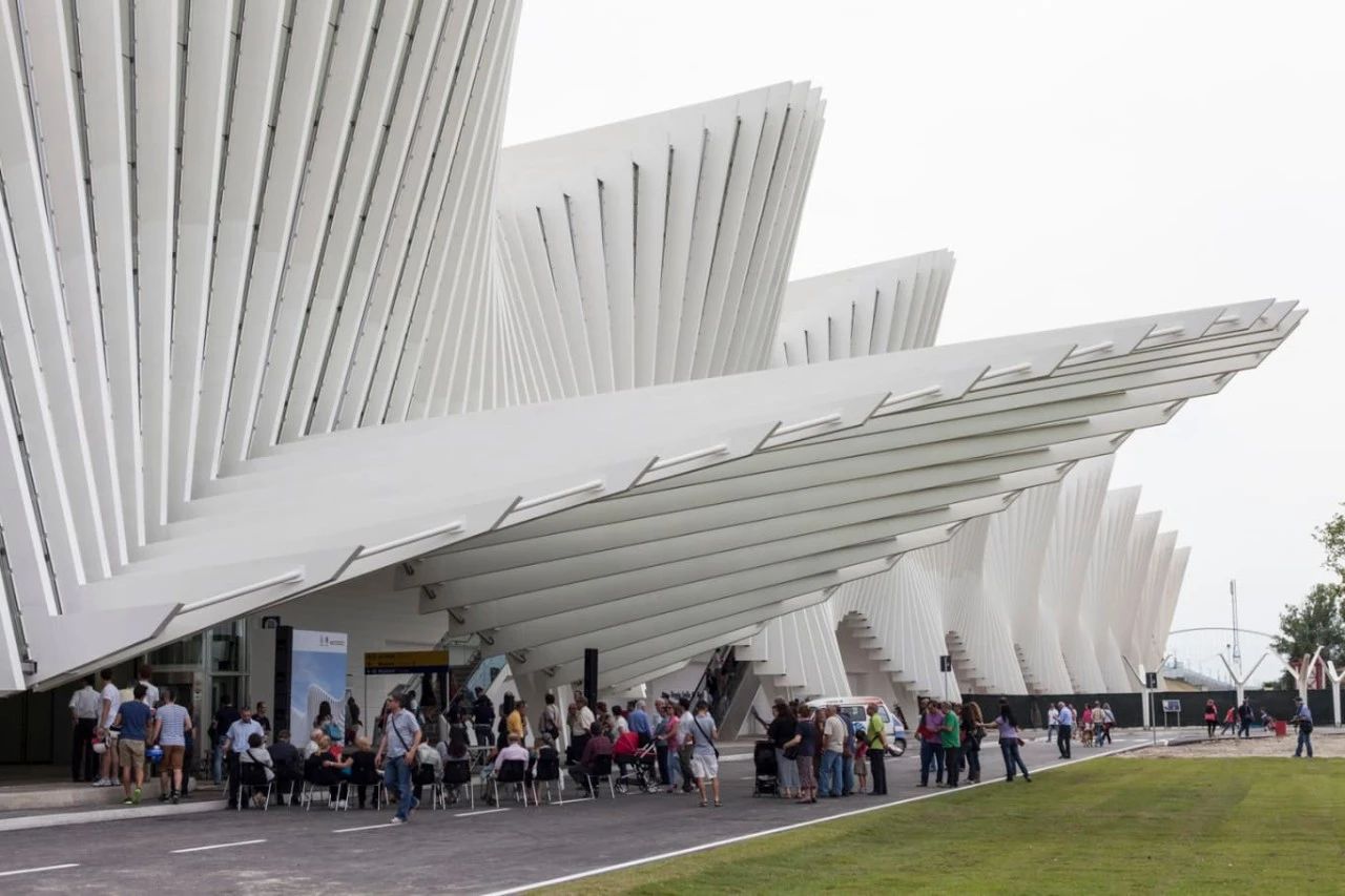 Santiago Calatrava ：自然设计建筑大师