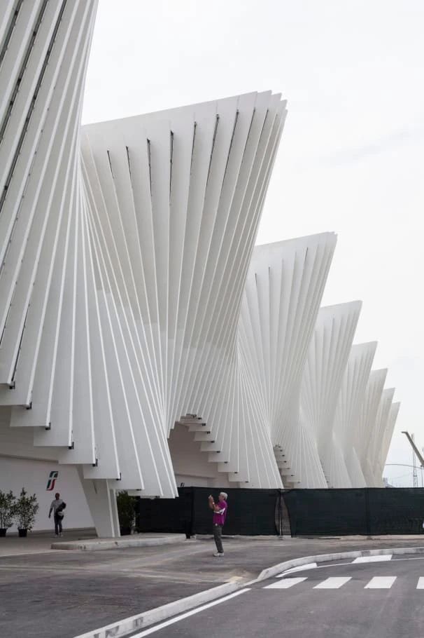 Santiago Calatrava ：自然设计建筑大师