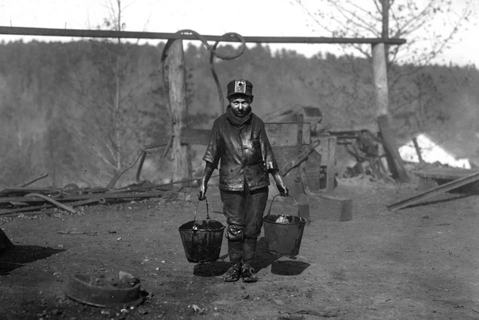 Lewis Hine：一位摄影师的“摩登时代”