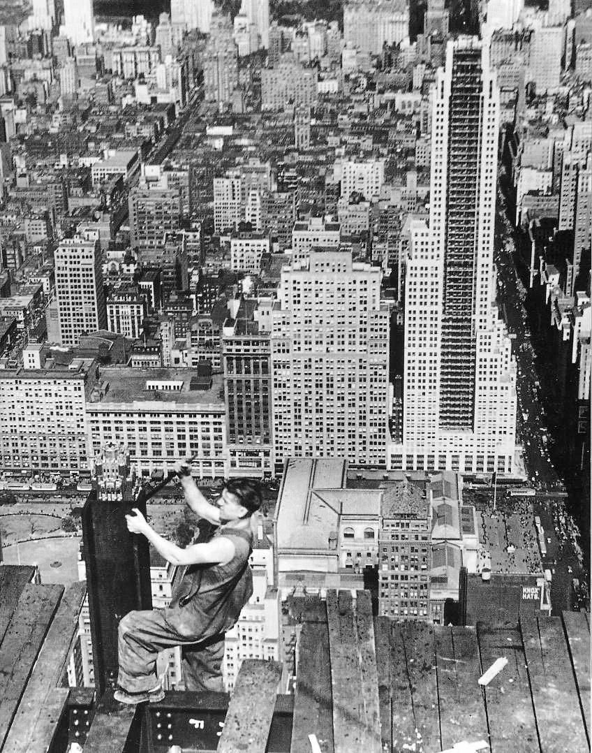 Lewis Hine：一位摄影师的“摩登时代”