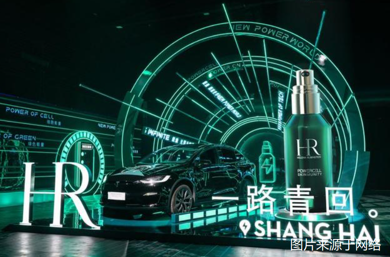 《IP洞察》|舒芳:从“酱香拿铁”看品牌联名的优势与风险 《IP洞察》|舒芳:从“酱香拿铁”看品牌联名的优势与风险